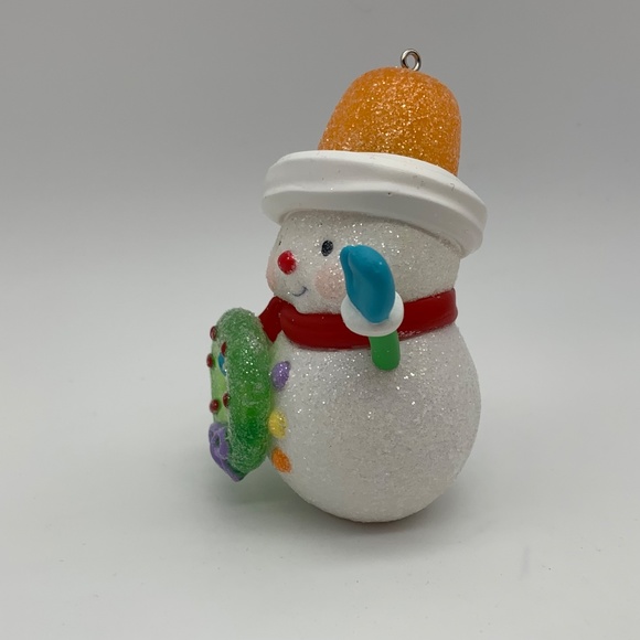 Hallmark Keepsake Sweet Snowman 2019 Limited Edition Christmas Ornament - Picture 6 of 16